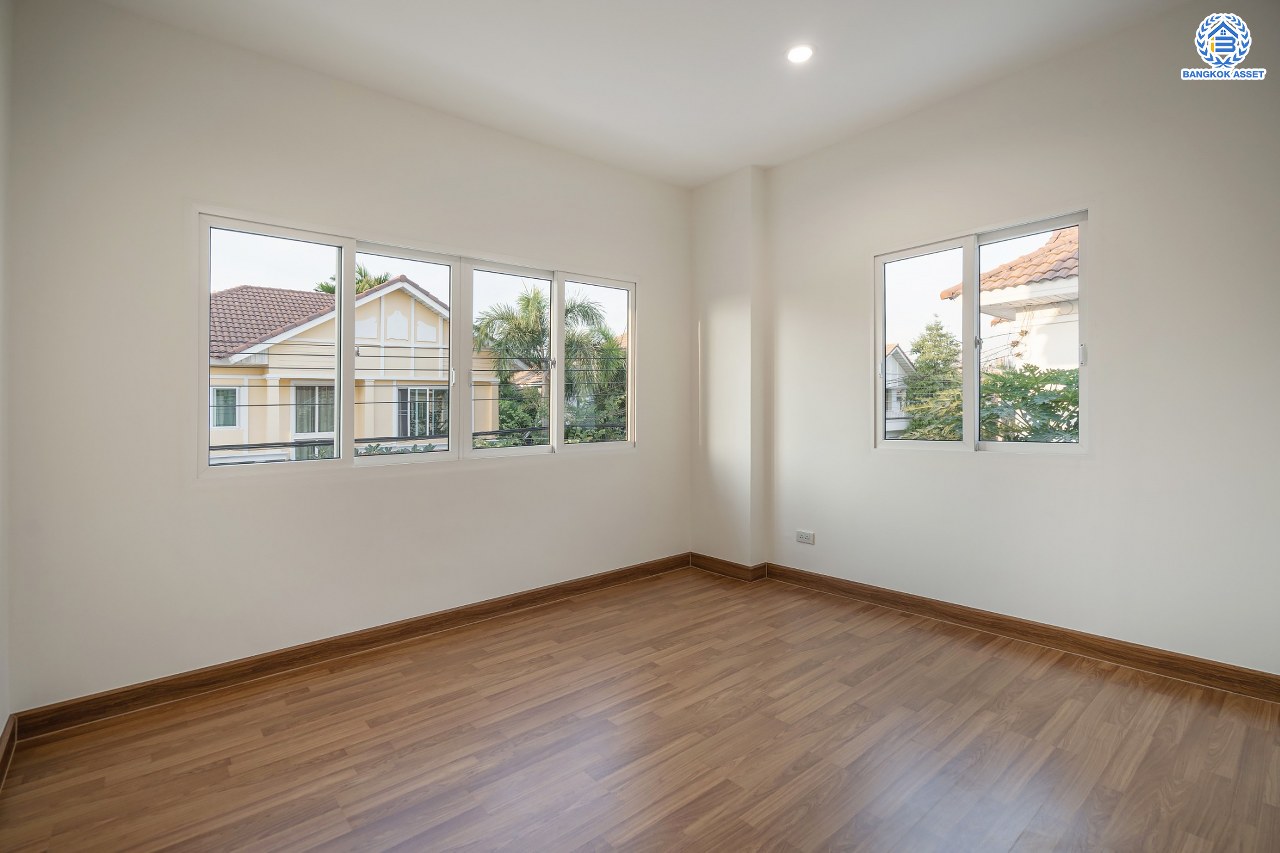 บ้านมือสองตกแต่งใหม่ โครงการ เพอร์เฟคเพลส1 ราชพฤกษ์ คุณภาพแบรนด์ Property Perfect เนื้อที่ 66.2 ตร.ว. ตอบโจทย์ทุกการอยู่อาศัย ฟังก์ชัน 3 ห้องนอน 3 ห้องน้ำ 2 ที่จอดรถ บนทำเลติดถนนราชพฤกษ์ ใกล้วงเวียนพระราม5 รถไฟฟ้าสายสีม่วง "สถานีบางรักน้อยท่าอิฐ" และจุดขึ้นทางด่วน "กาญจนาภิเษก"